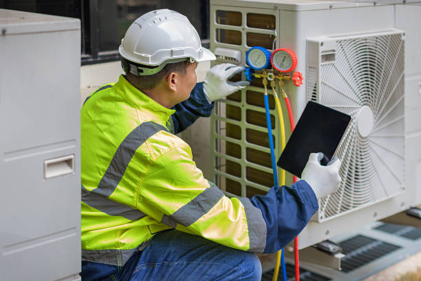 Professional Hvac technician working in Vandalia, MI